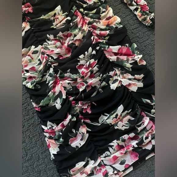Floral Print Ruched Mesh Bodycon - Picture 7 of 8